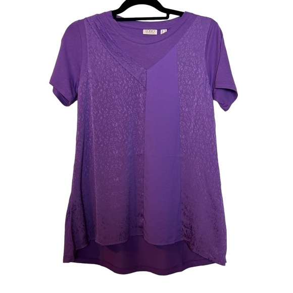 LOGO by Lori Goldstein Tops - LOGO by Lori Goldstein Purple Short Sleeve High Low Lace Accent Top Sz.XS